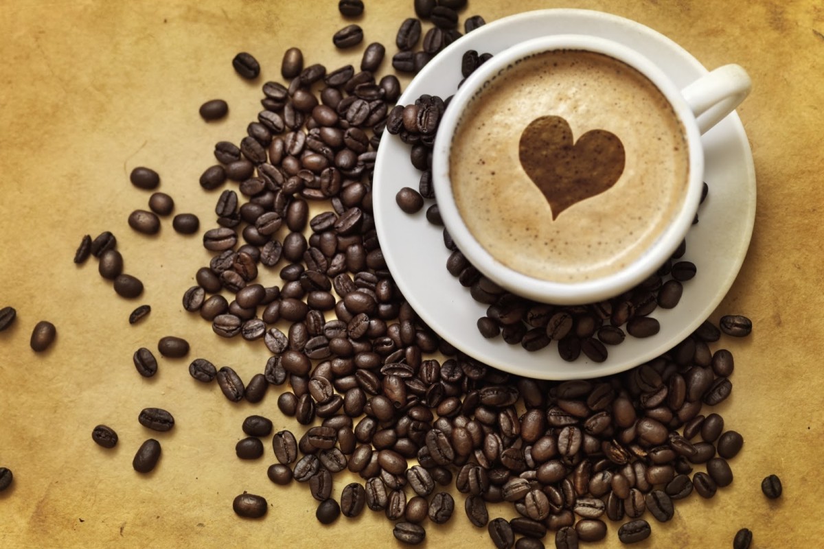 Bere caffè per vivere di più e meglio