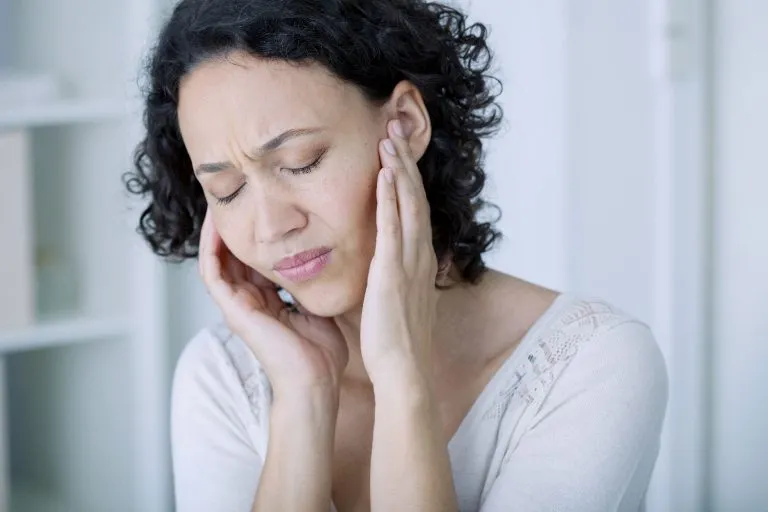 Sentirsi spesso stanchi: acufeni potrebbero essere la causa