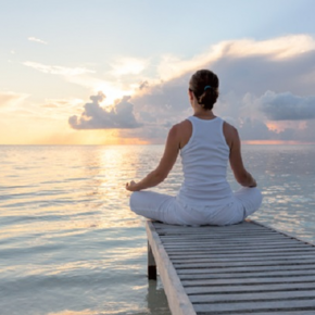 Yoga plasma cervello: elisir contro ansia e depressione