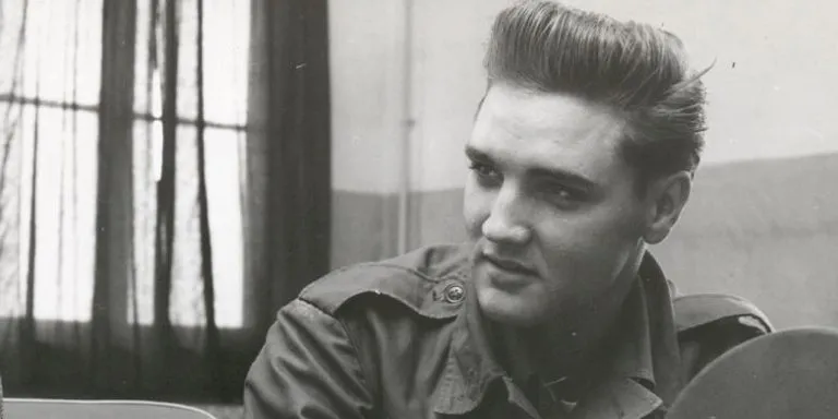 Elvis Presley moriva 40 anni fa: rock perdeva la sua prima star