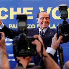 Berlusconi critica Di Maio a Fiuggi: 'Meteorina'
