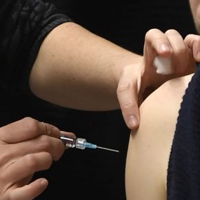 Morbillo killer a Catania, 42enne non era vaccinato