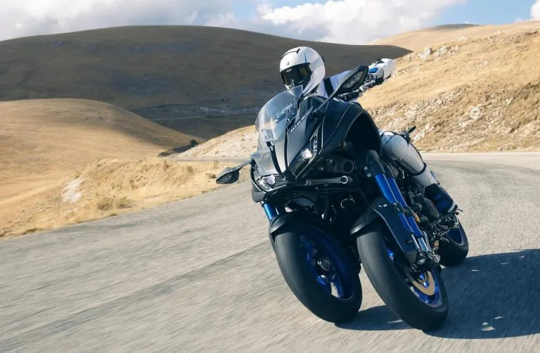 Moto tre ruote Yamaha presentata da Valentino Rossi all’Eicma