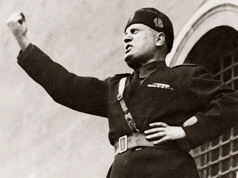 ‘Duce ha fatto grandi cose’: il dem Sguanci riabilita Mussolini