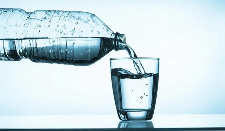 Il freddo disidrata: si deve bere d’inverno come in estate