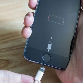 iPhone vecchi troppo lenti: Antitrust apre inchiesta