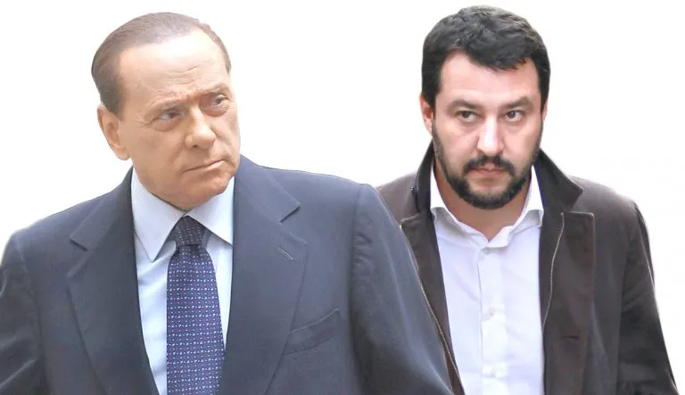 Migranti in Italia ‘bomba sociale’: Berlusconi in salsa salviniana