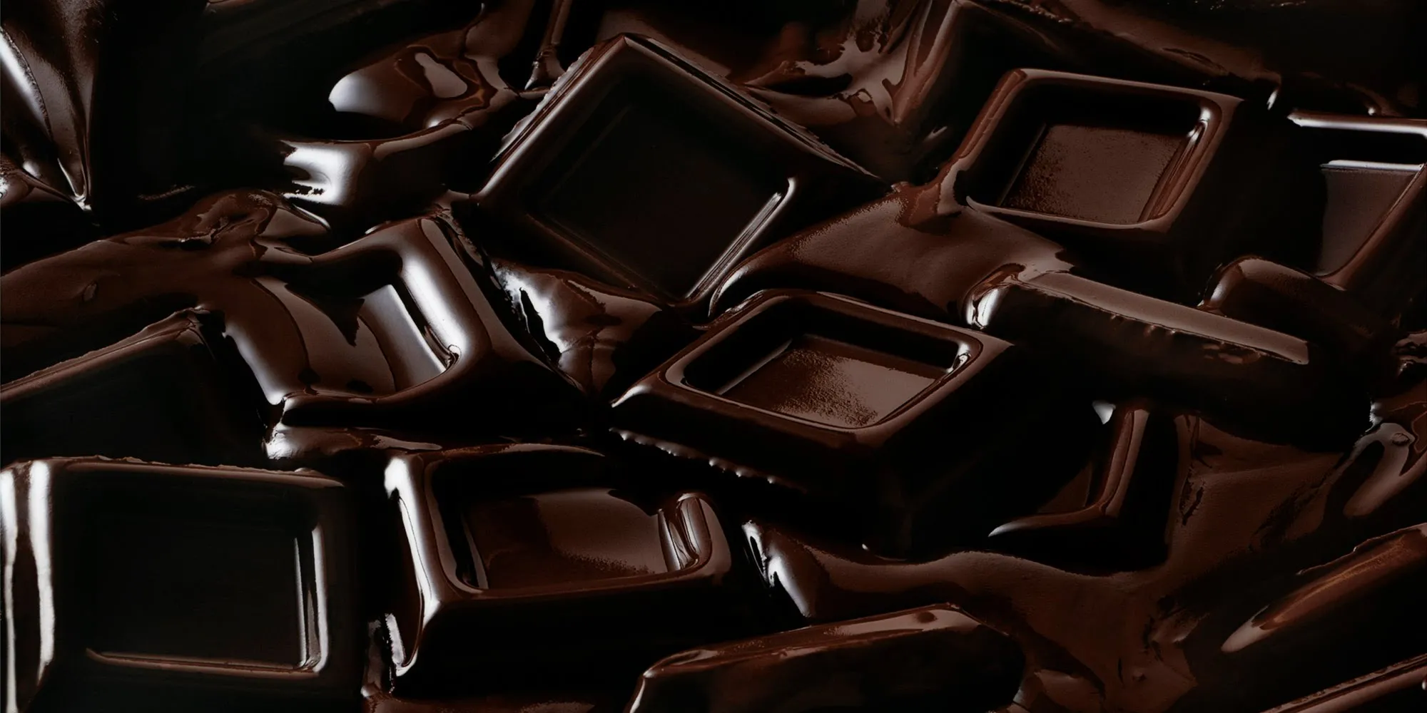 Cioccolato fondente fa bene all’umore e combatte infiammazioni