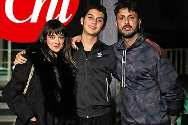 Asia Argento news, Corona presenta il figlio Carlos