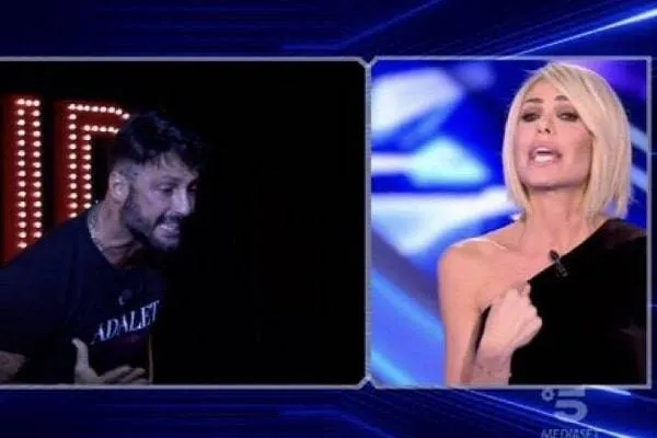 Gf Vip: lite Blasi-Corona, Ilary nega tutto, “non è un accordo”
