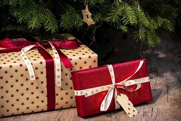 Regali tecnologici Natale 2018, idee low cost per lui e per lei