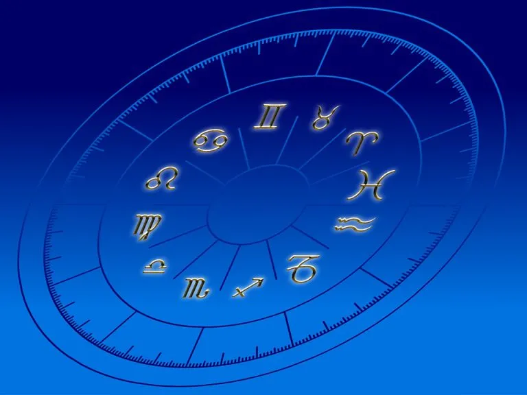 Oroscopo di domani 10 gennaio 2019: tensioni per Vergine, Ariete distratto