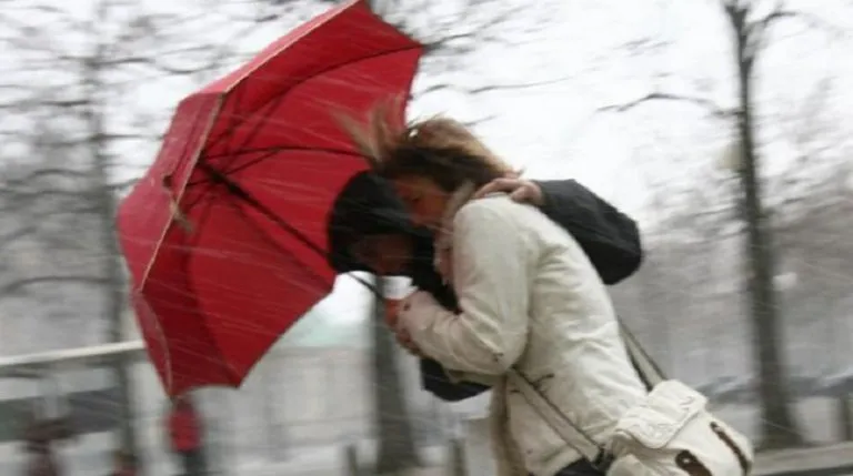 Meteo: in arrivo “Medicane” l’uragano invernale, vento a 120 Km orari