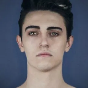 Michele Bravi, post su Instagram dopo l’incidente: “Sto cercando di costruire la realtà”