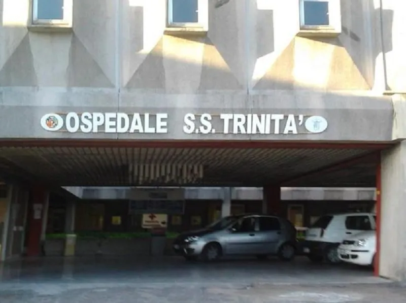 Frosinone: malato oncologico trovato morto difronte ospedale di Sora, è giallo