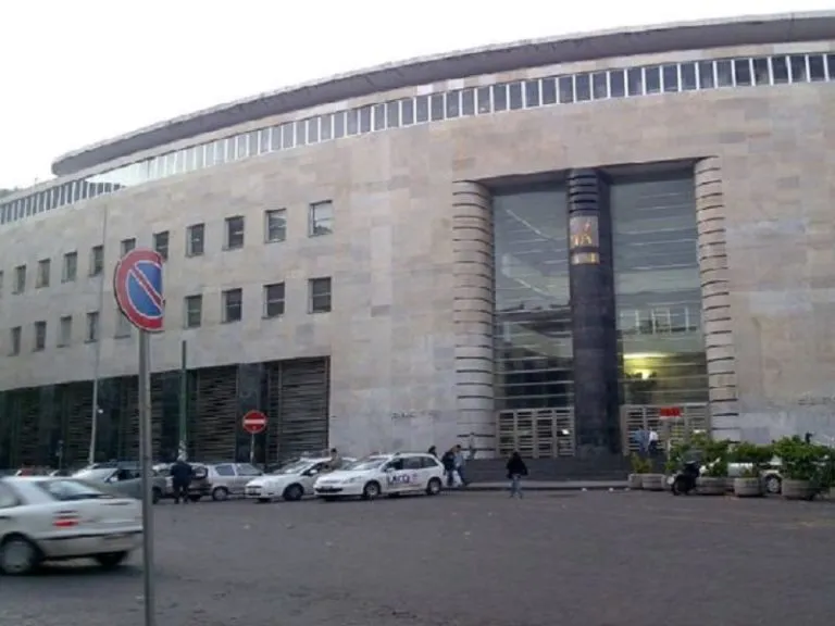 Reddito di Cittadinanza, via alle domande: ufficio postale di Napoli deserto
