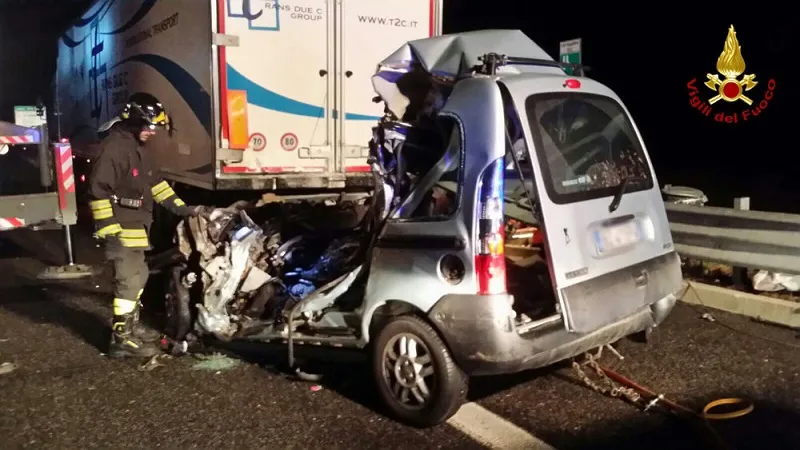 Venezia: incidente stradale sulla A4, morto uomo di 40 anni sul colpo