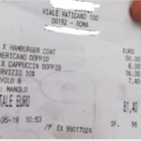 Turisti truffati a Roma, scontrino alle stelle, la foto: 50 euro per due hamburger
